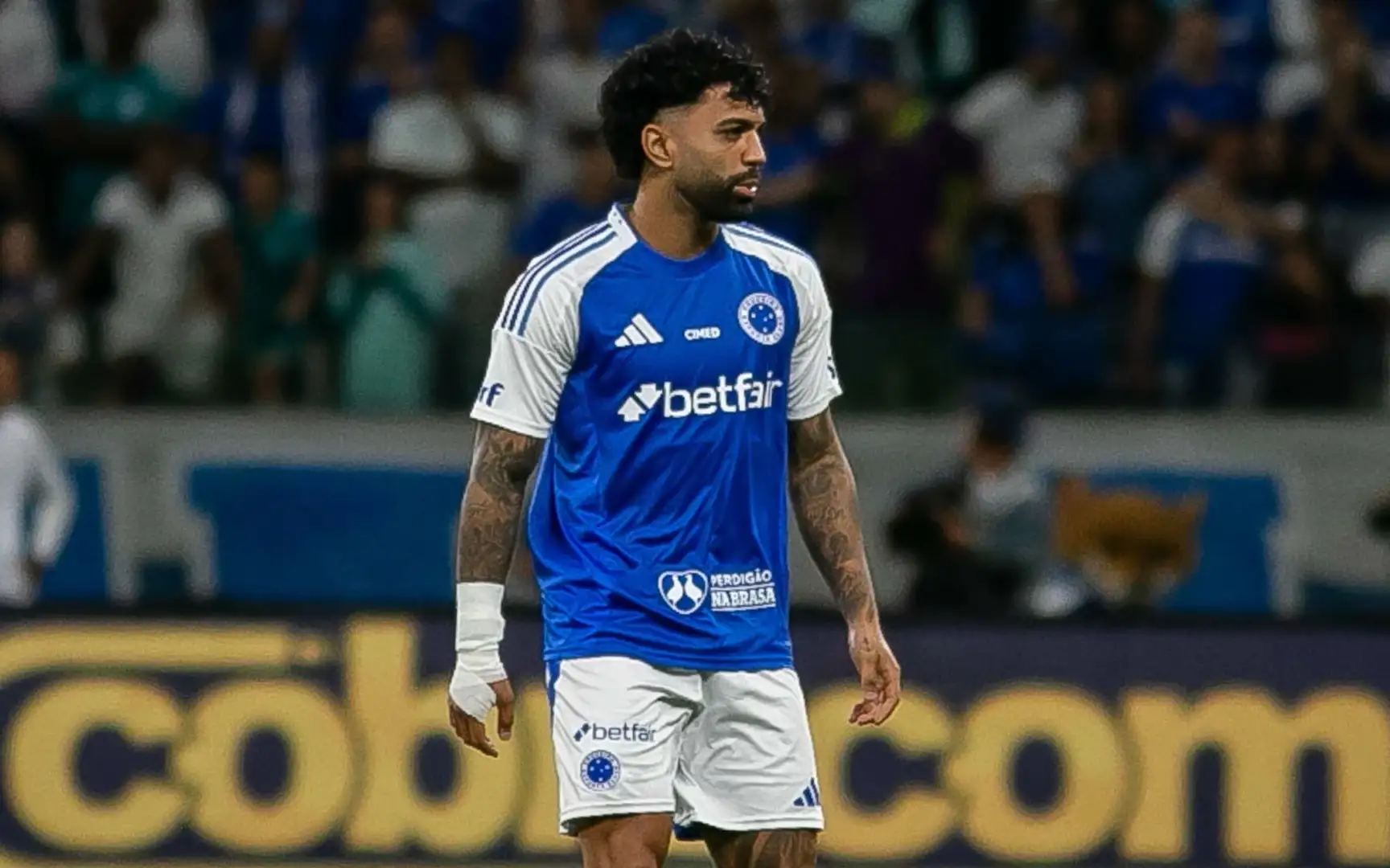 Bagaimana Peraduan Bola Sepak Berfungsi?
