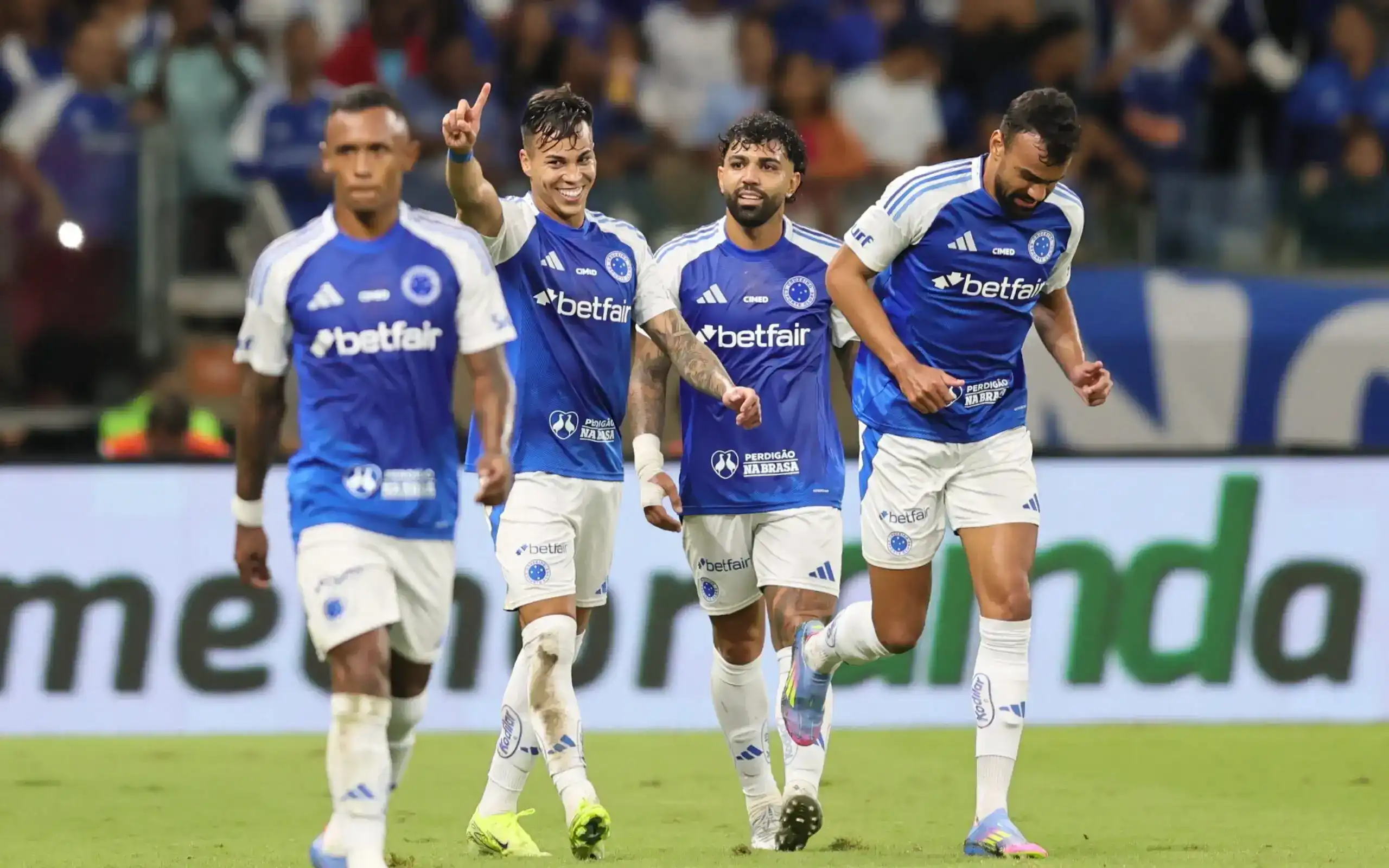 Apakah itu Peraduan Sepak Bola?